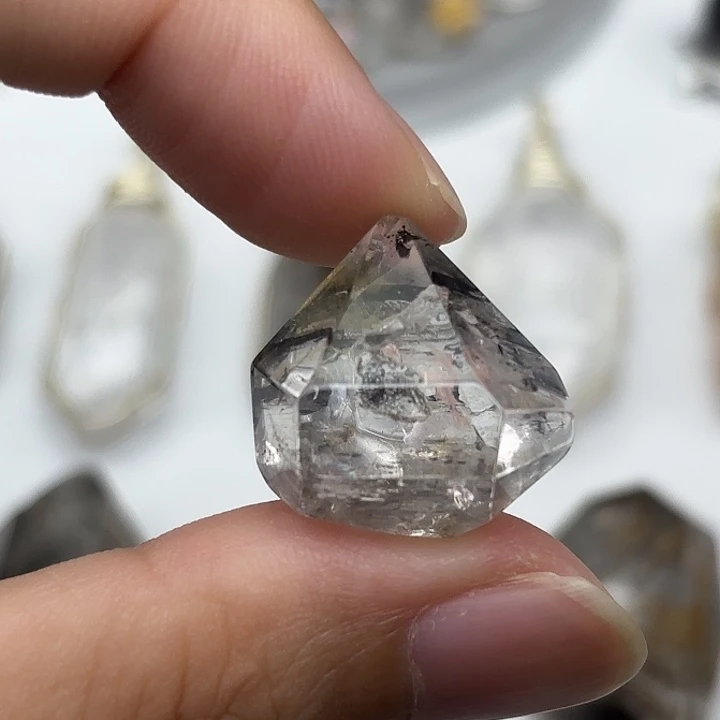水晶未镶嵌颈饰闪灵钻20mm+