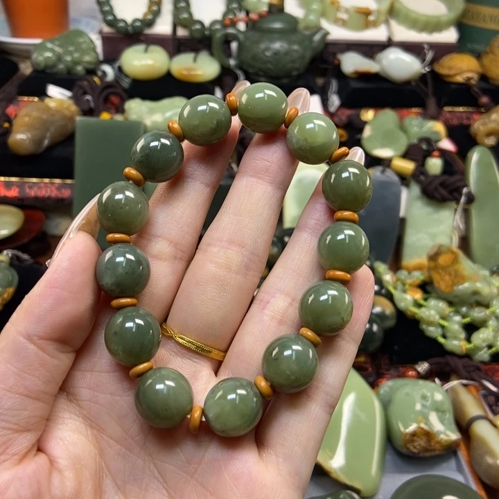 未镶嵌手串岫岩老玉（透闪石质玉）