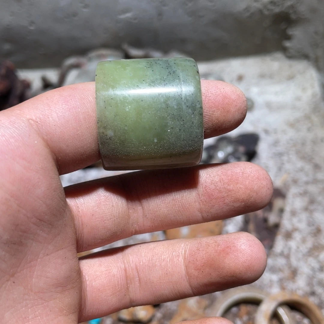 和田玉（糖玉）未镶嵌挂件