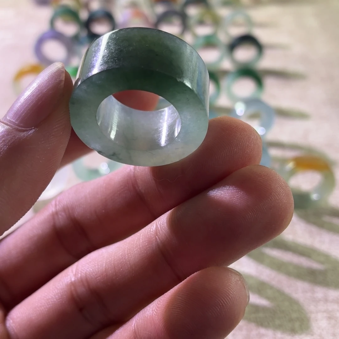 踏***青定制翡翠未镶嵌戒指