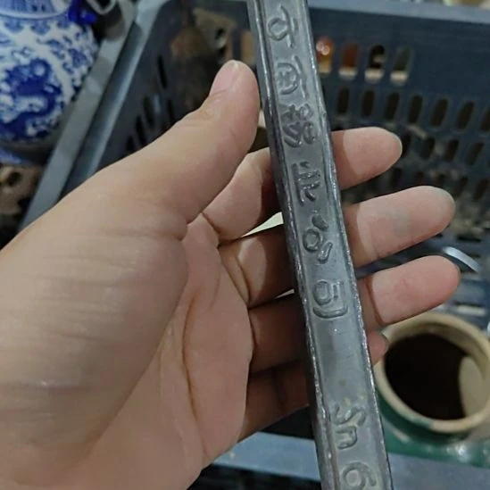 芸***青有机玻璃精美摆件（不退换）