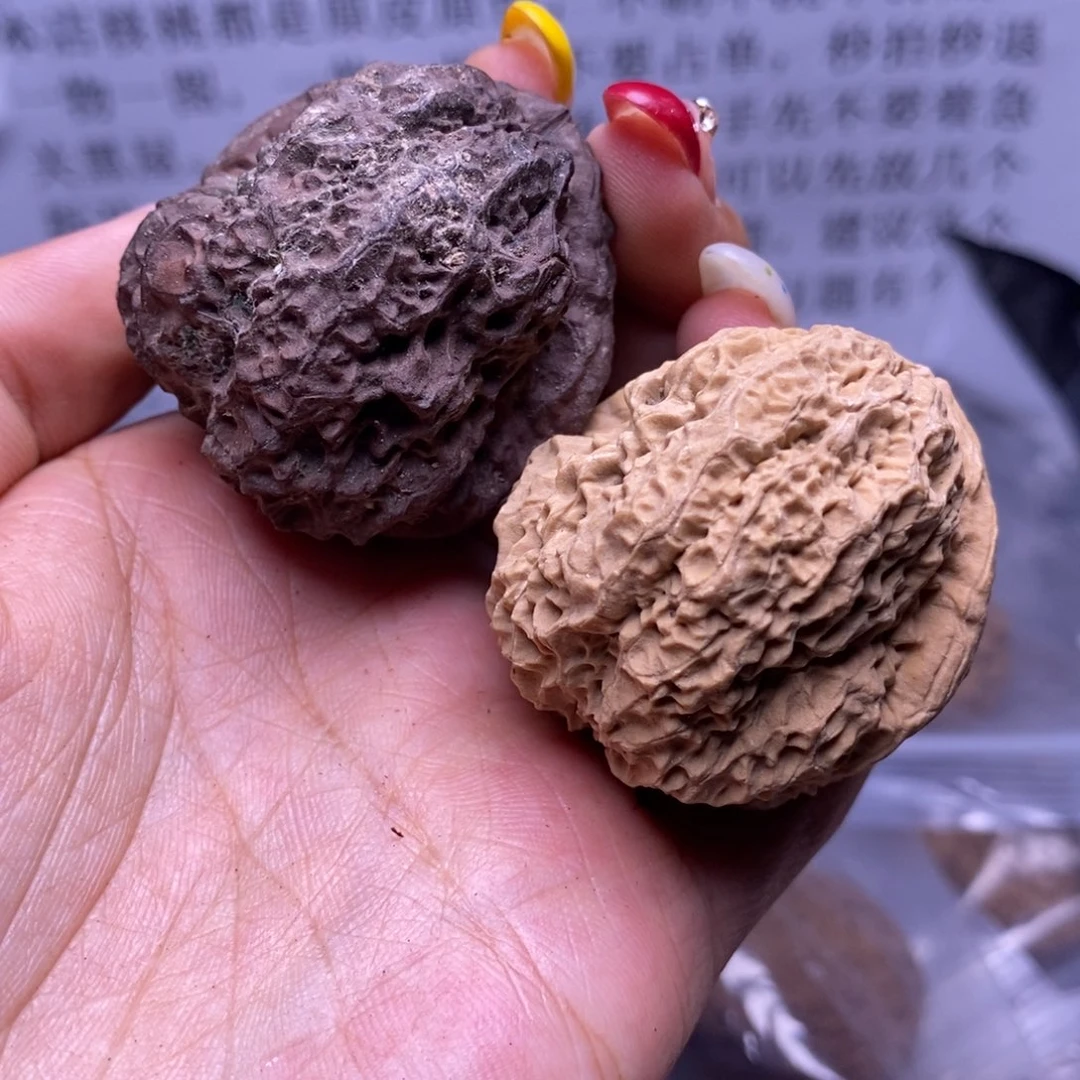 把件文玩核桃云南野生铁核桃77号44mm