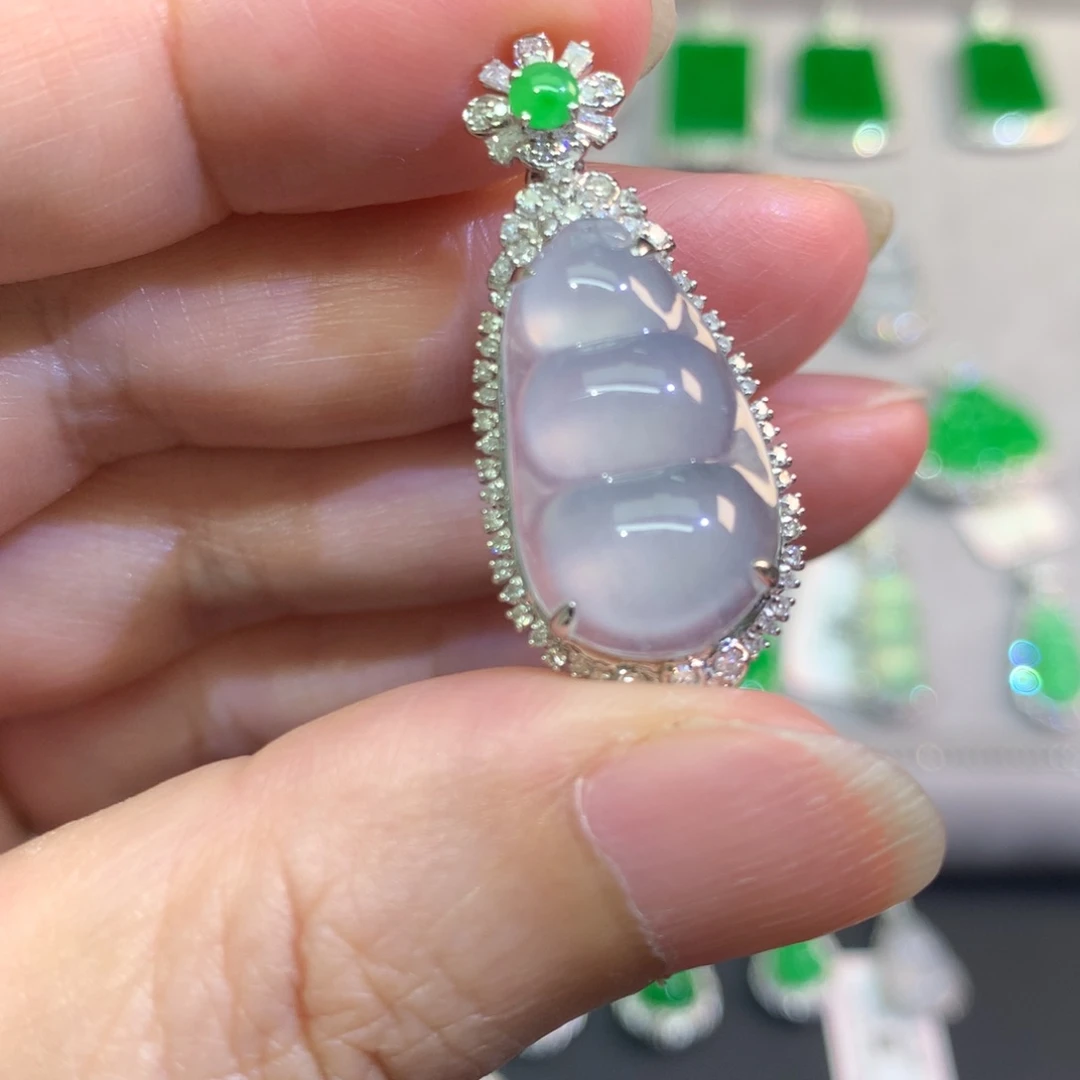 吊坠(不含链)18K金镶嵌翡翠