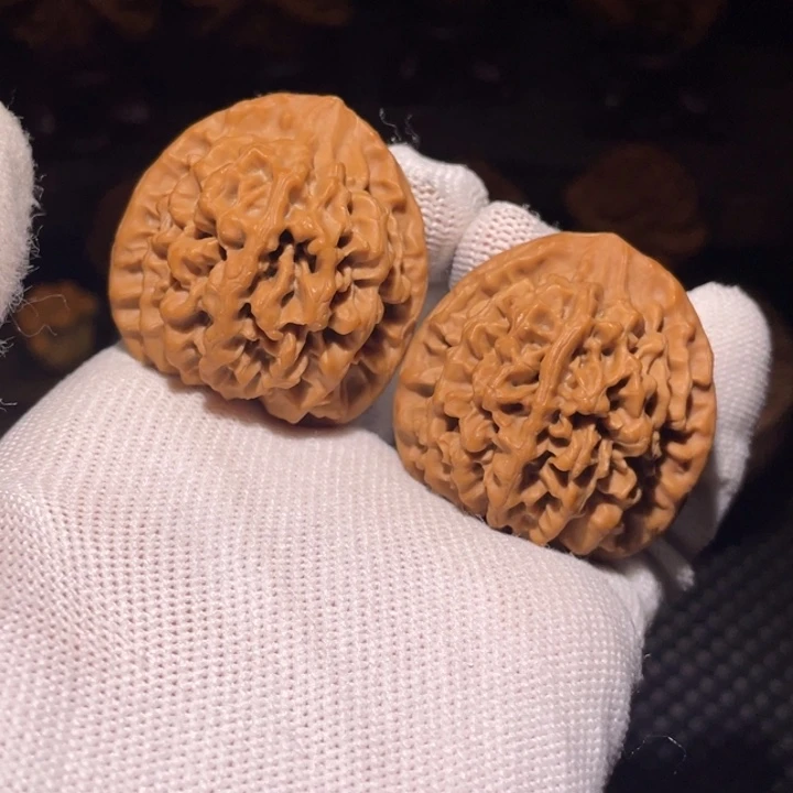 浅***笑文玩核桃把件秦岭秦闷38