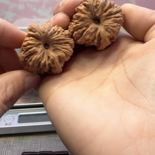 桃核吊坠N****.核桃核桃