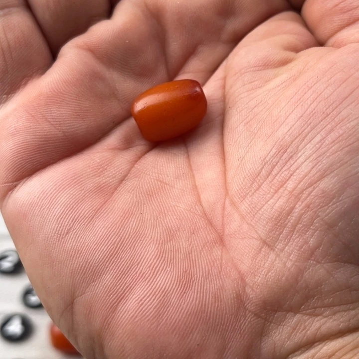 清***如蜜蜡颈饰未镶嵌老蜜蜡