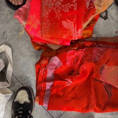 郑***亿核桃木/黑胡桃（胡桃木）