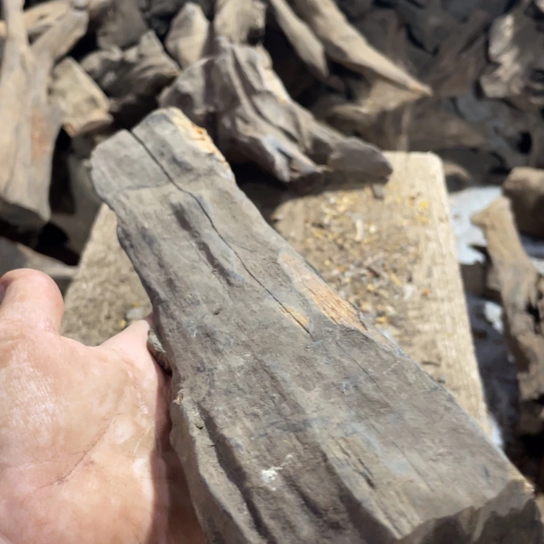 蕣***绝水牛皮（革）贡木原料加工定制不退不换