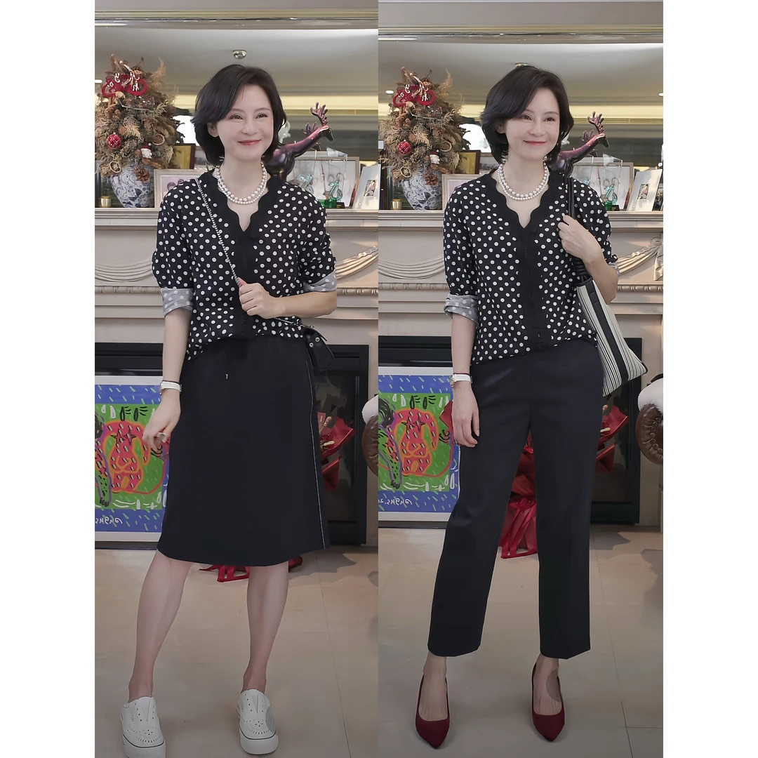 我是摩羯 黑白波点 精美压褶花边V领长袖下摆开叉早秋衬衫上衣