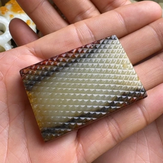 和田玉挂件未镶嵌岁**梭