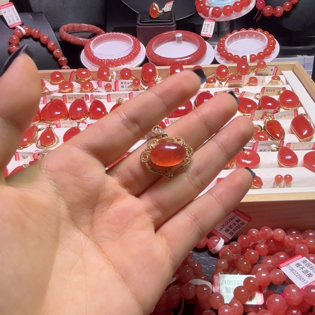 菱锰矿（红纹石）18K金镶嵌颈饰蛋面吊坠3.36g
