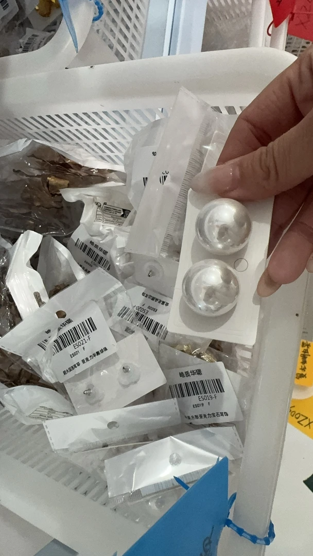 合金耳饰 HZHJ周边 设计师款 耳环时尚通勤耳饰 圆形