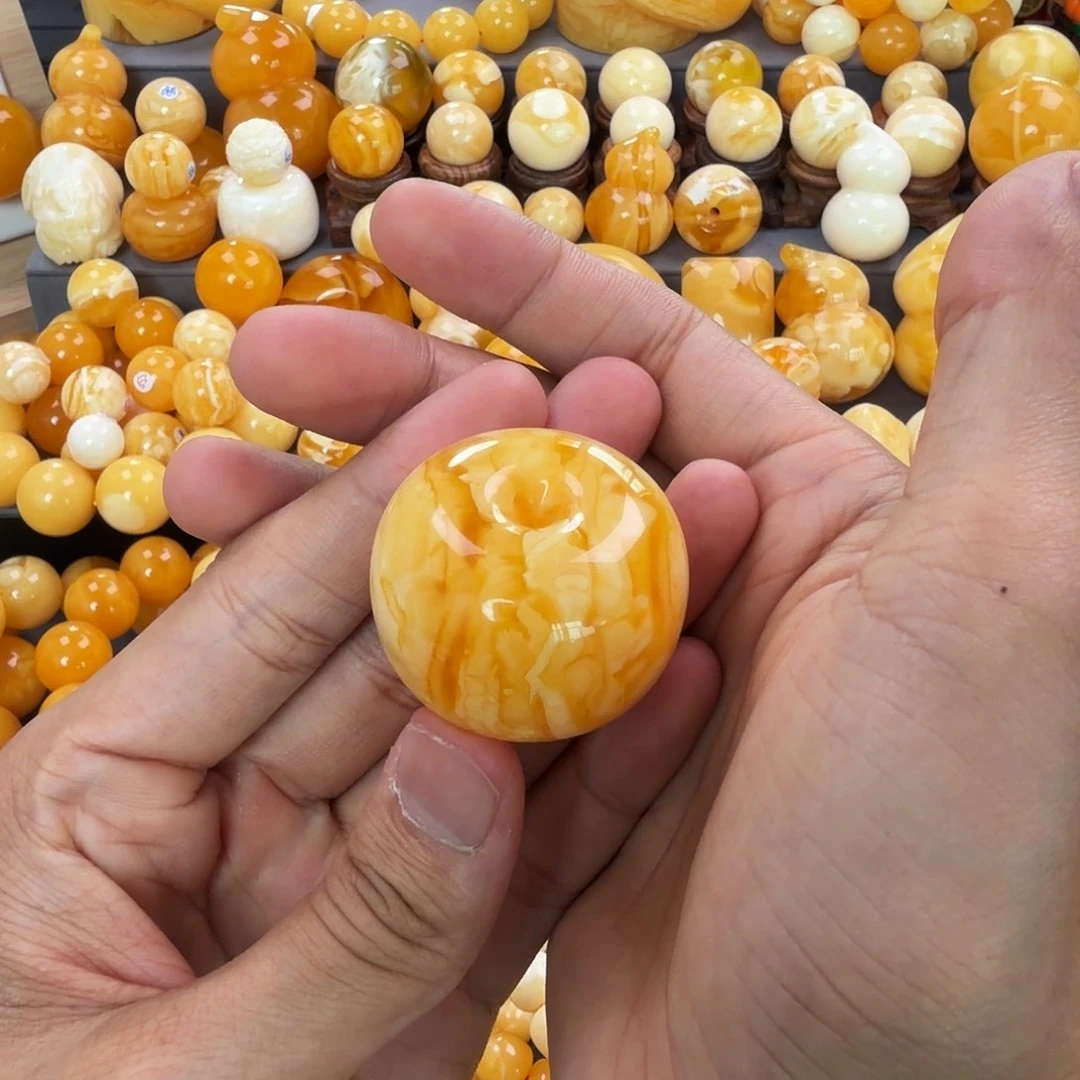 琥珀未镶嵌珠宝奇石