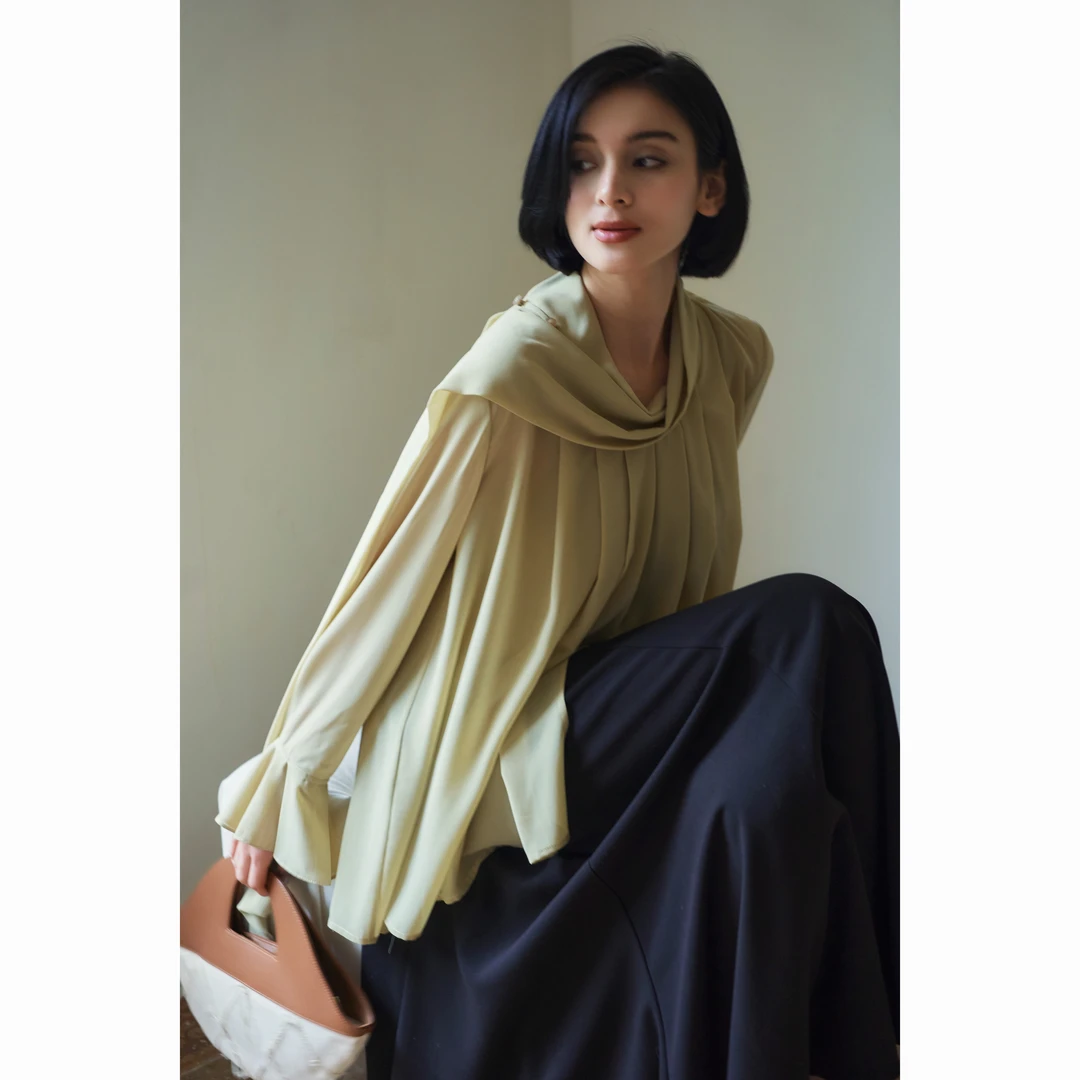 【淡雅佳人】优雅知性慵懒感丝巾领百褶设计感25春夏纱衣松弛二件套