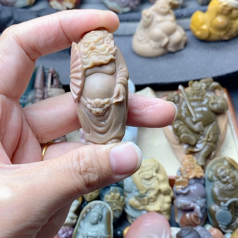 【闪购商品】定制石英质玉吊坠未镶嵌
