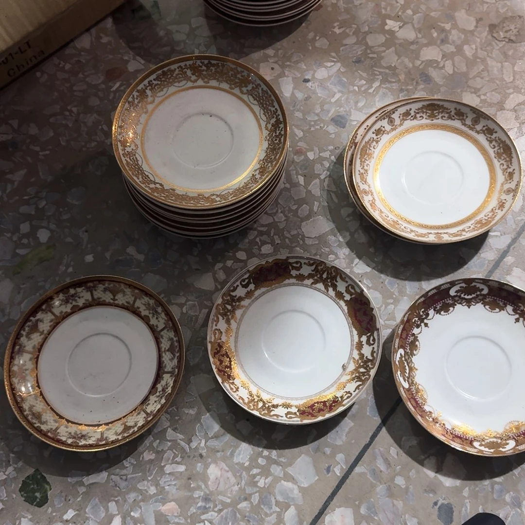 瓷A****E微瑕疵15个喜欢拍