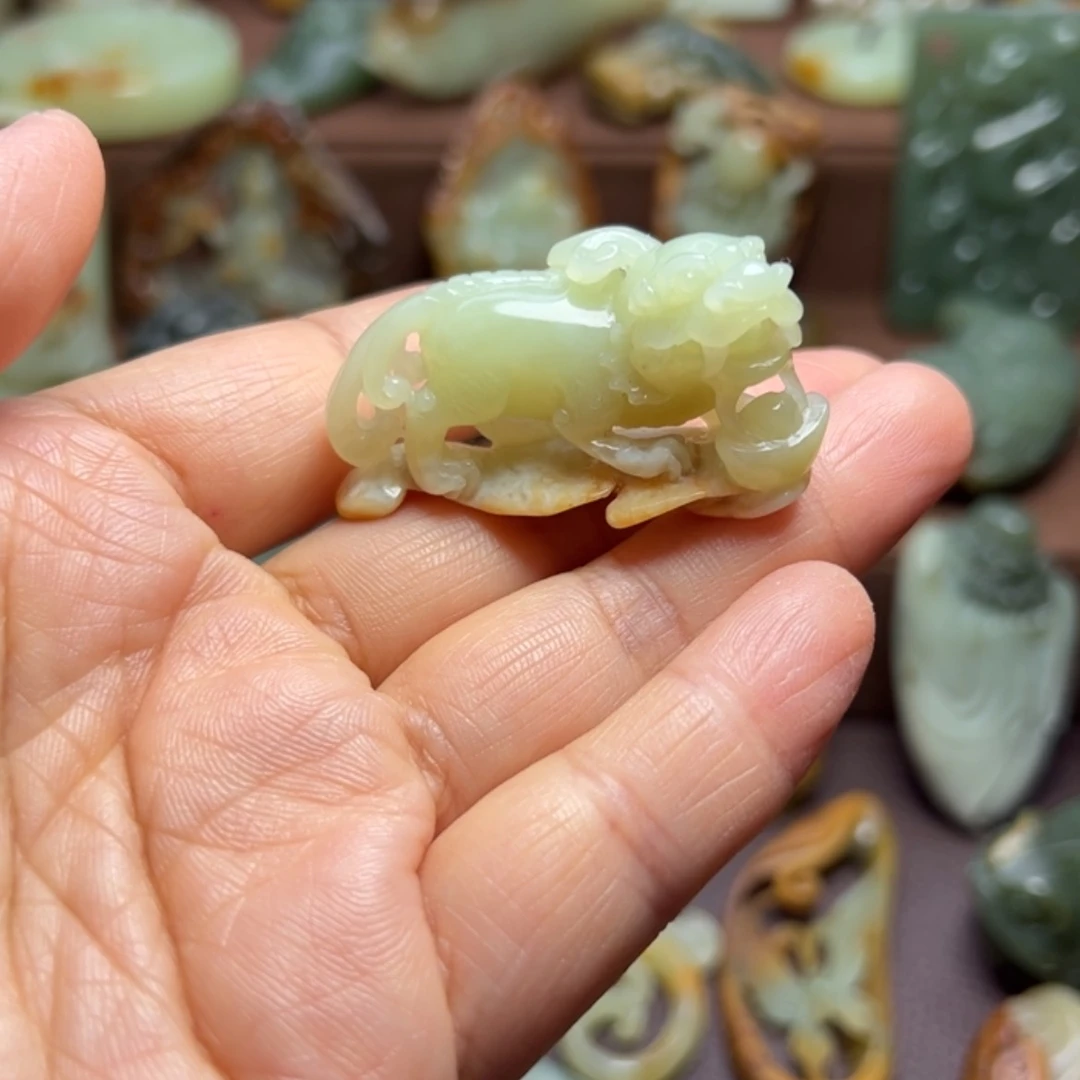 【闪购商品】岫岩河磨玉（透闪石质玉）未镶嵌颈饰