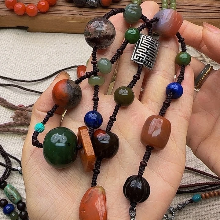 艳***滟和田玉（碧玉）未镶嵌颈饰