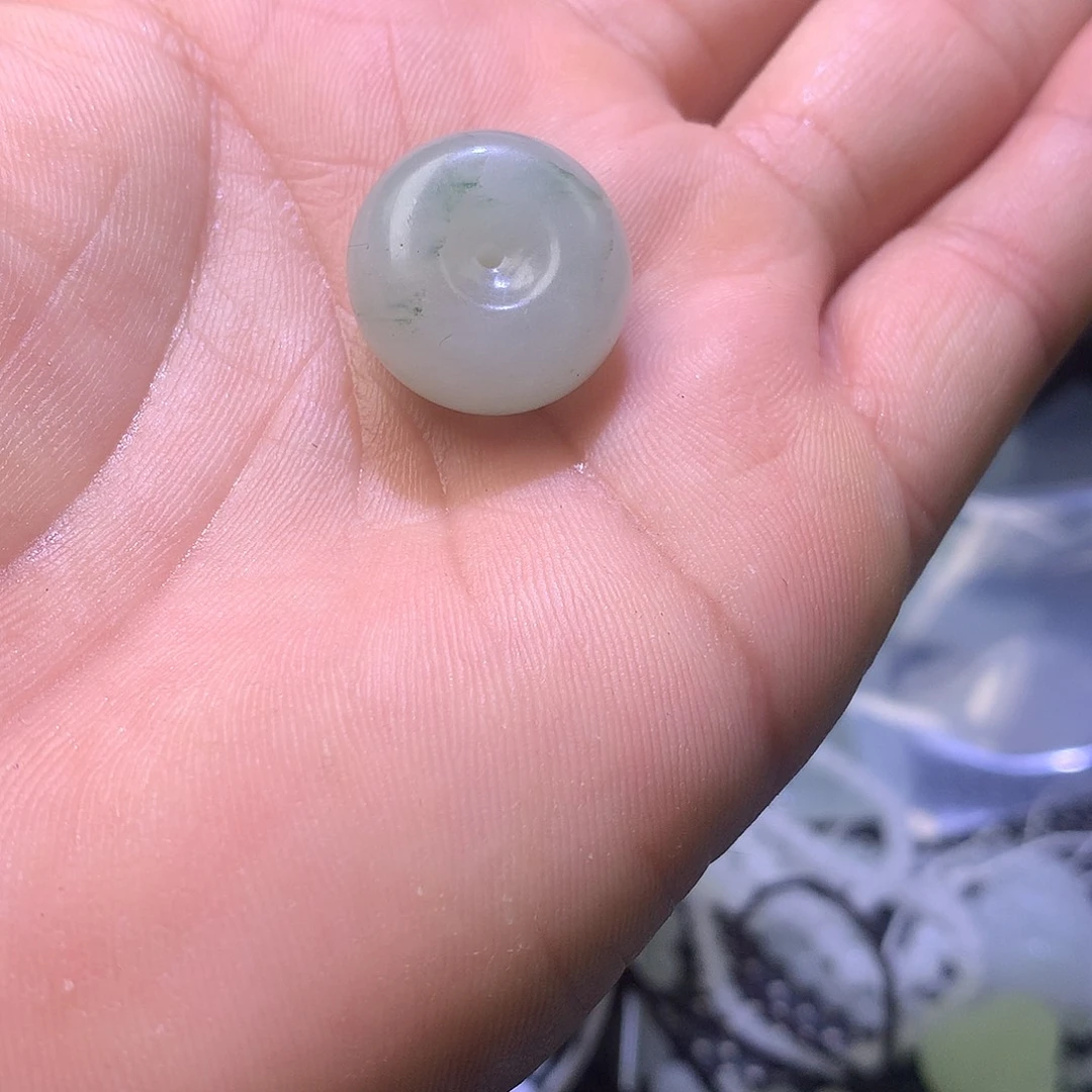 石英质玉未镶嵌颈饰