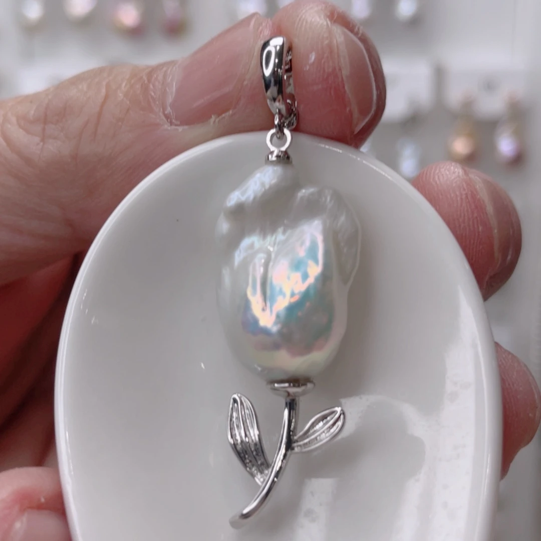 颈饰未镶嵌淡水珍珠