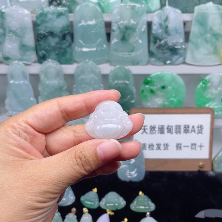 颈饰未镶嵌翡翠佛公