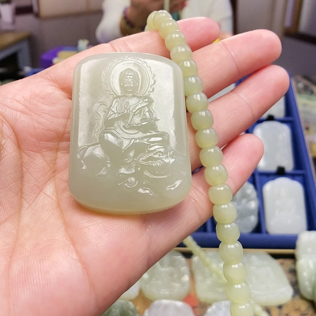 和田玉颈饰未镶嵌我****杰