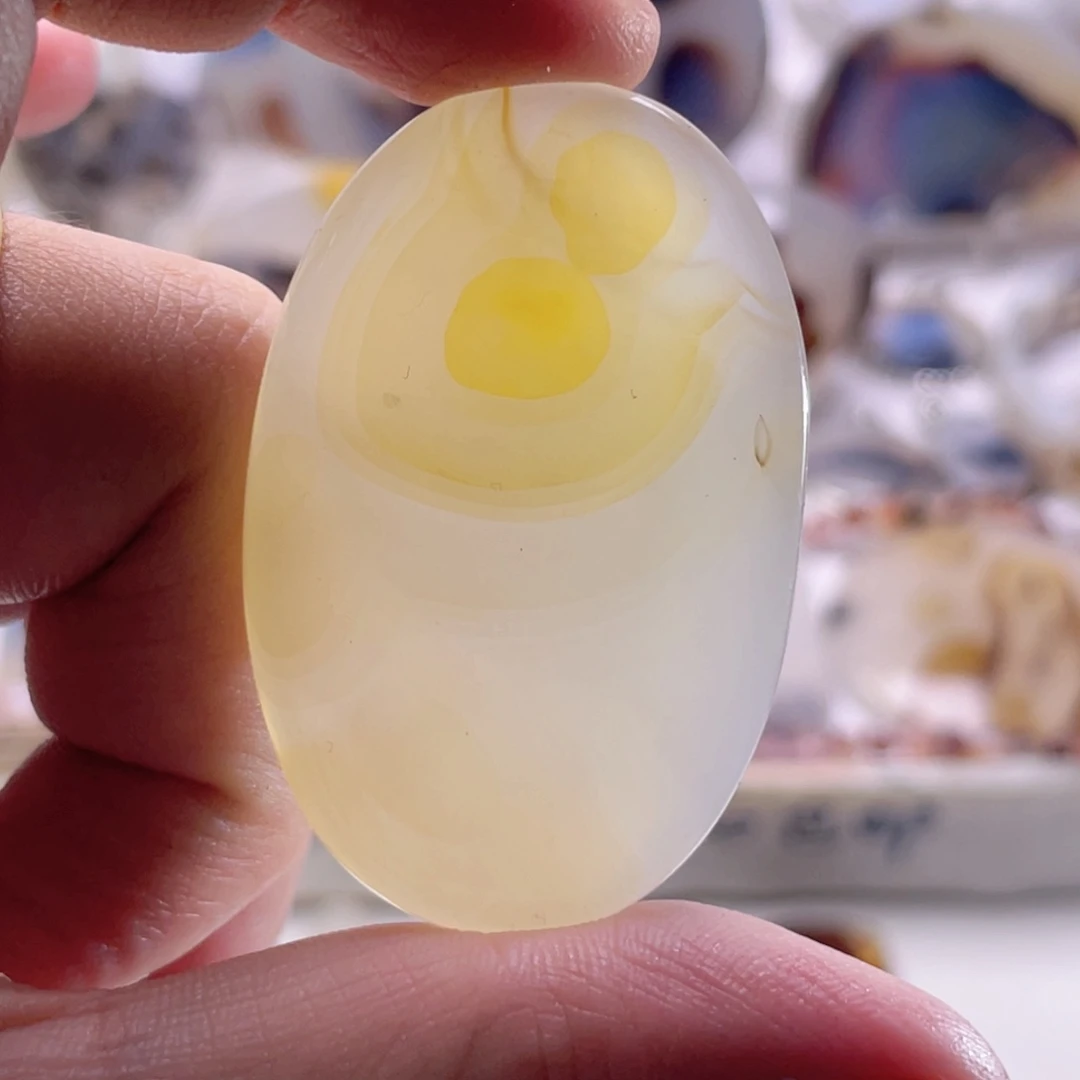 玛瑙/玉髓未镶嵌珠宝奇石