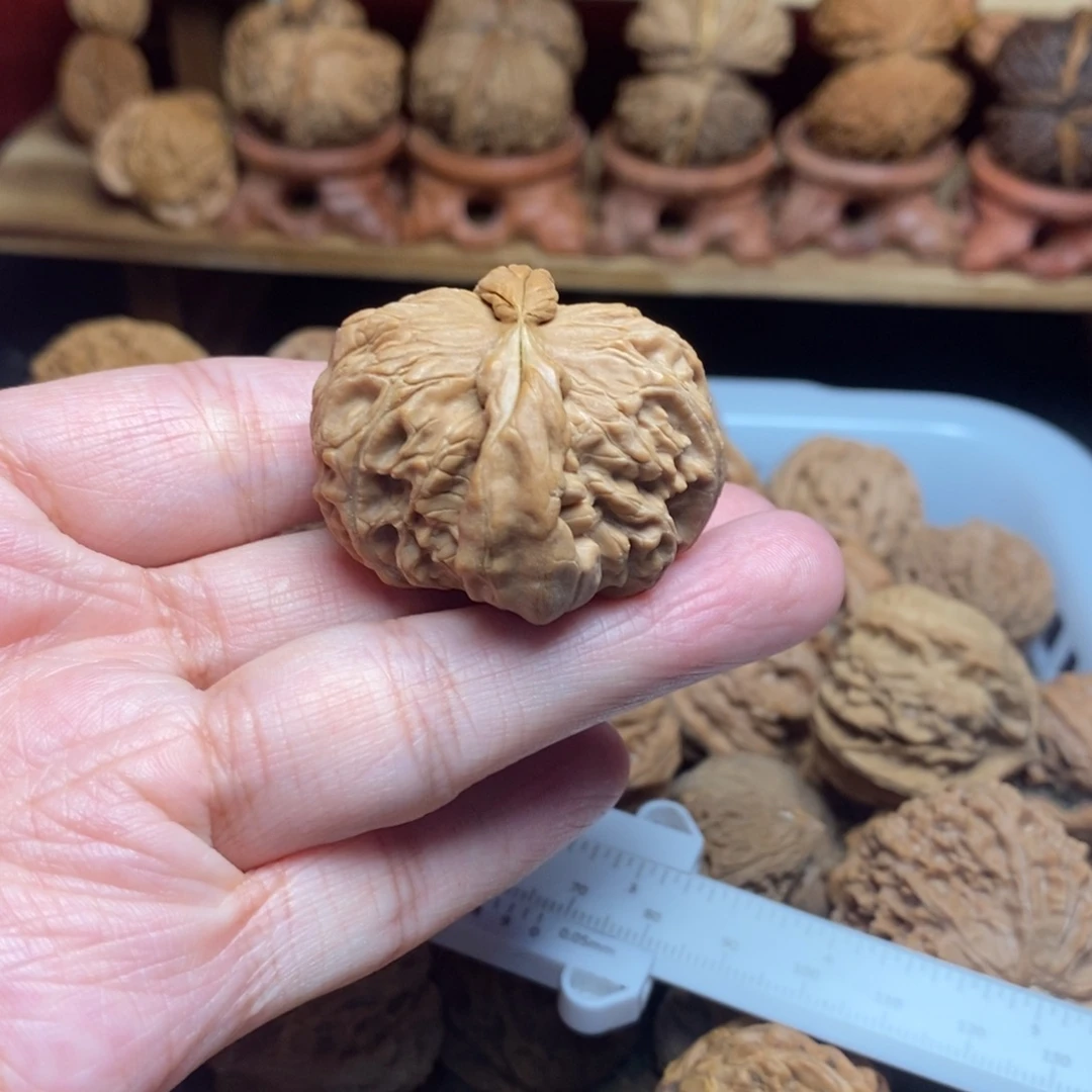 郭***店文玩核桃把件文玩