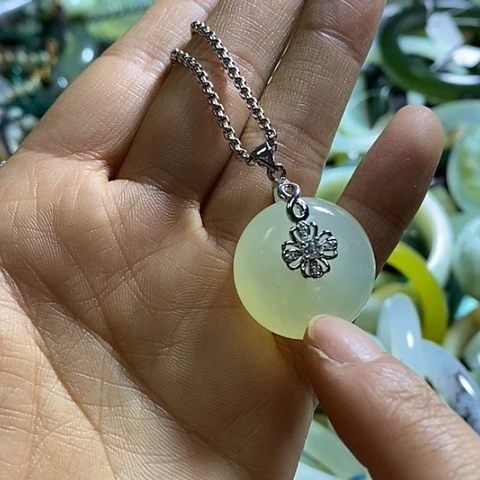 岫玉颈饰未镶嵌多样性发货