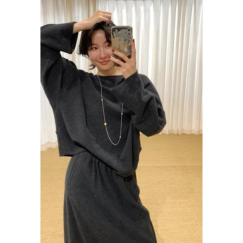 HERLAND她地【芝麻糊】时尚简约圆领落肩上衣高腰显瘦半身裙套装