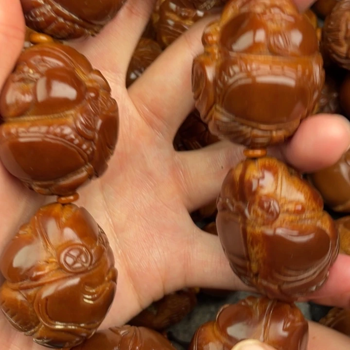 河***武橄榄核吊坠橄榄核