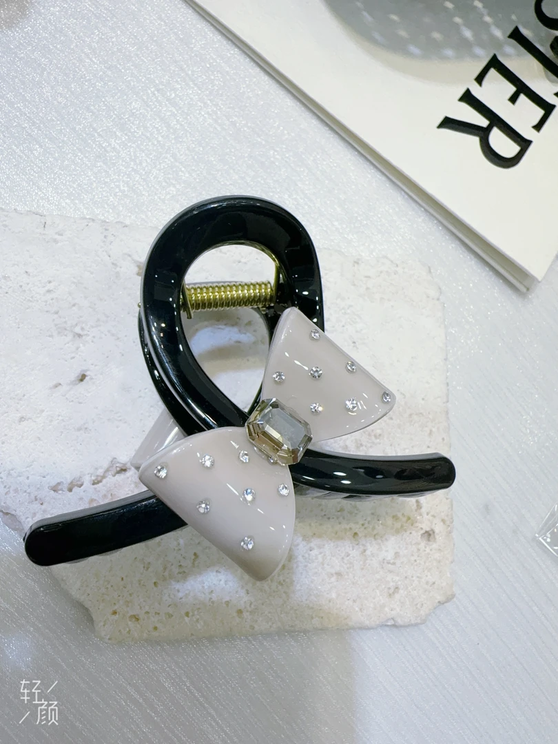 不点推荐新款蝴蝶结抓夹中号