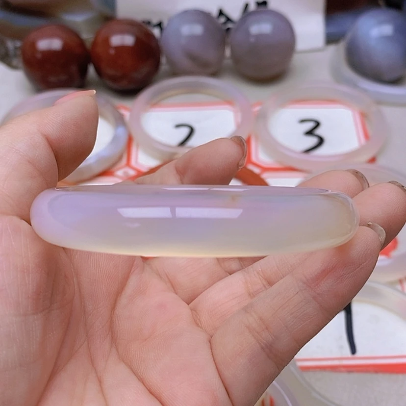 【闪购商品】玛瑙/玉髓未镶嵌珠宝半成品?**?