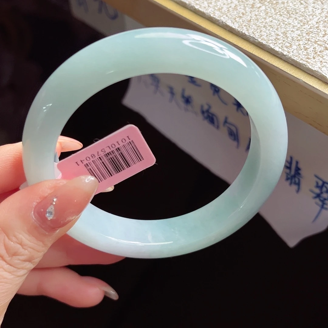 翡翠未镶嵌手镯手镯