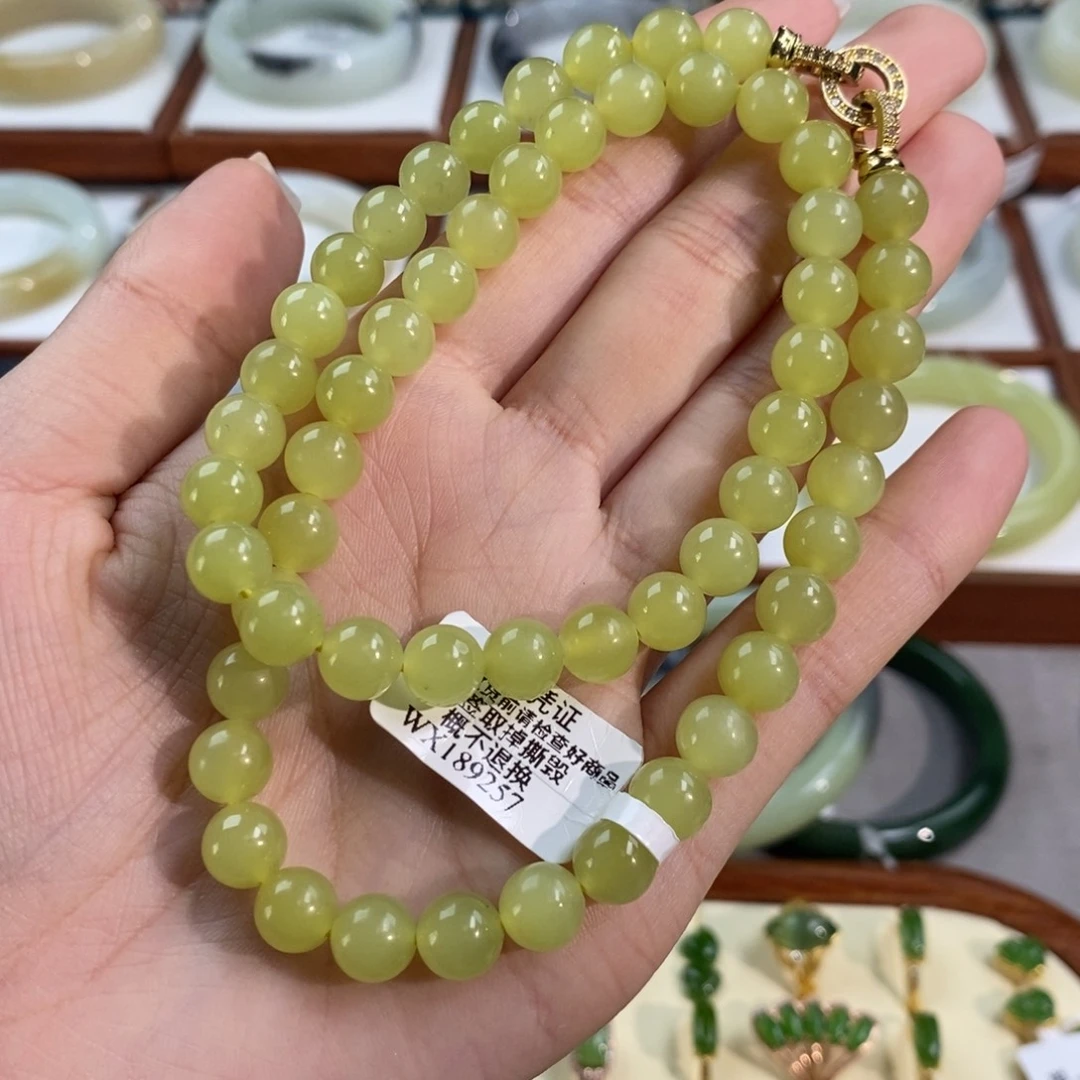 和田玉未镶嵌手镯若羌黄口鸡油黄锁骨链卡8