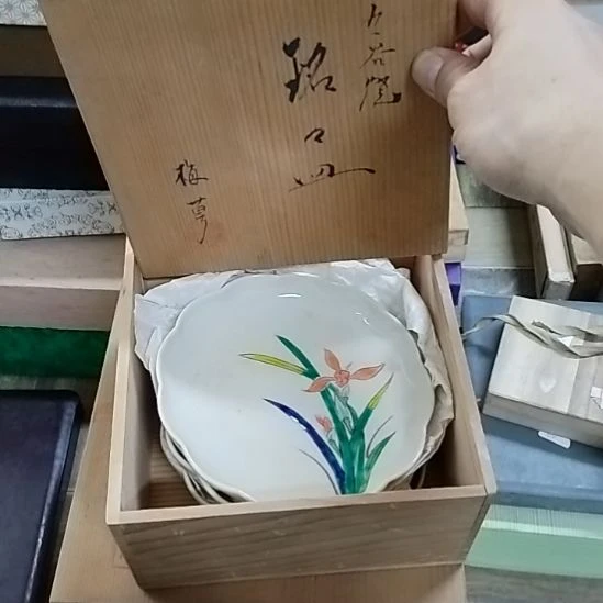 九谷手绘交趾釉原盒五个