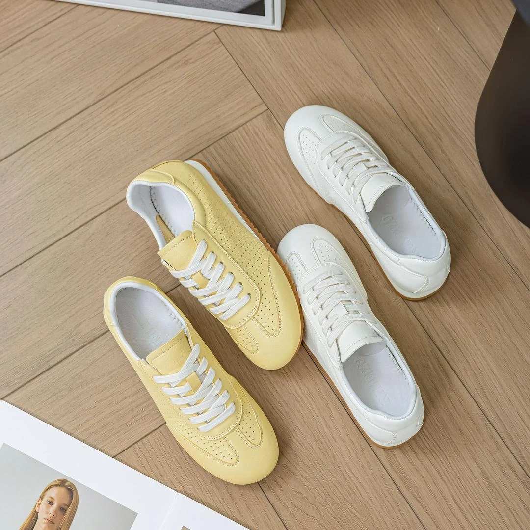 头层牛皮 内里羊皮徳训鞋女35-43码透气平底软底软面小白鞋洞洞夏