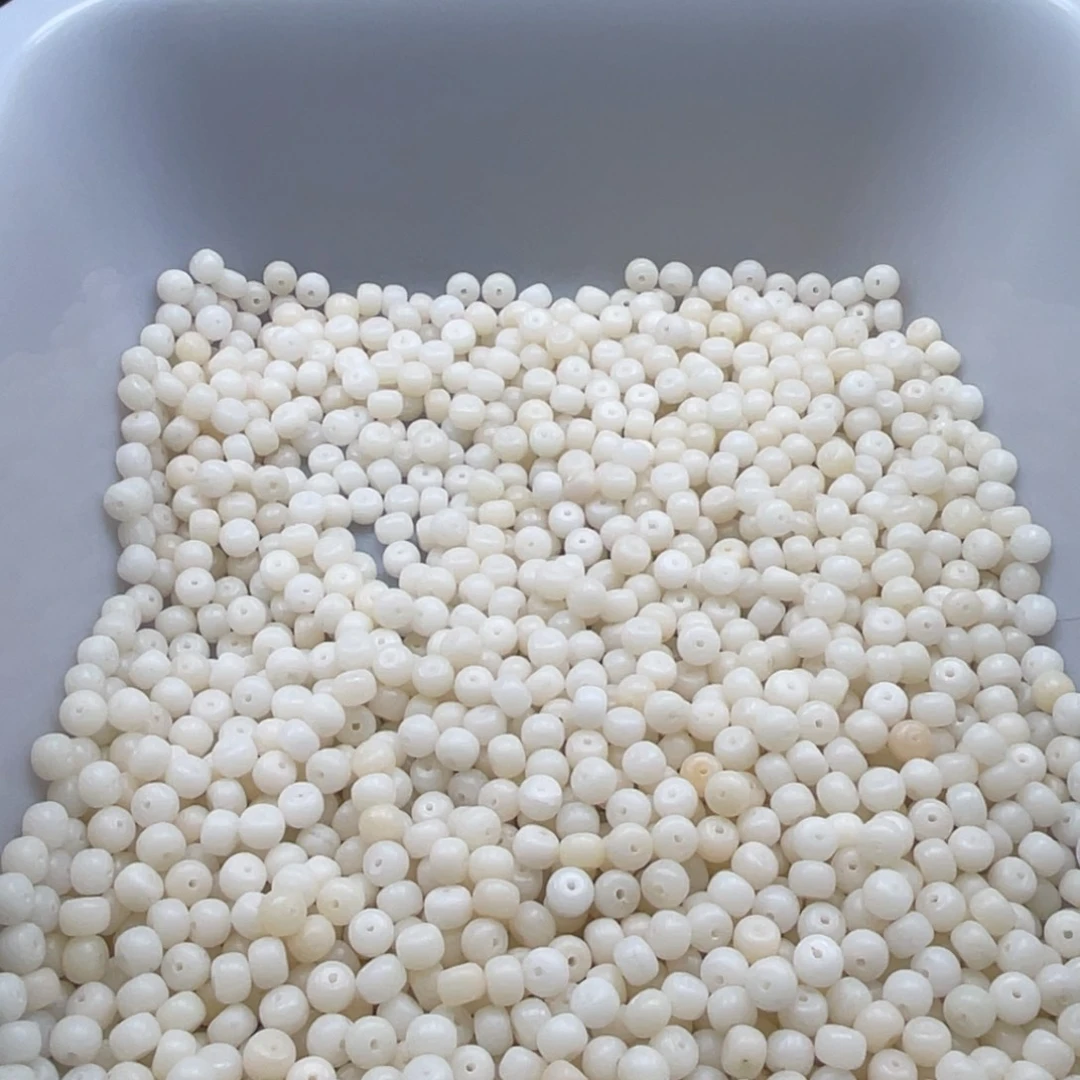 吊坠白玉菩提z8/100+50颗微瑕白玉墩墩珠