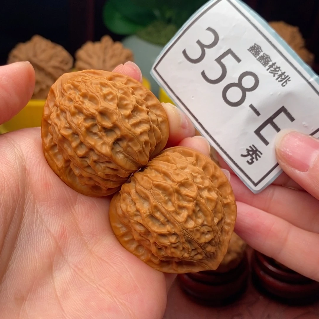 文玩核桃把件金牛39