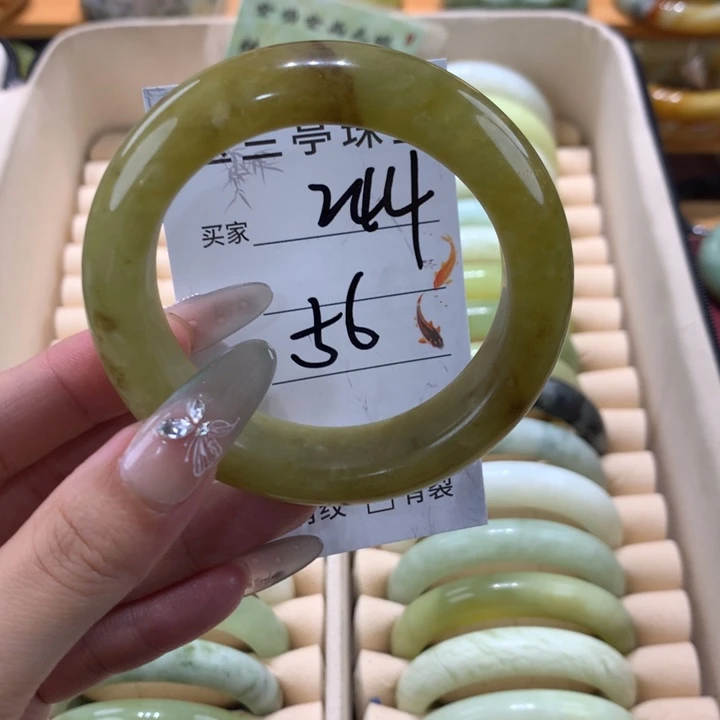 未镶嵌蛇纹石玉手镯