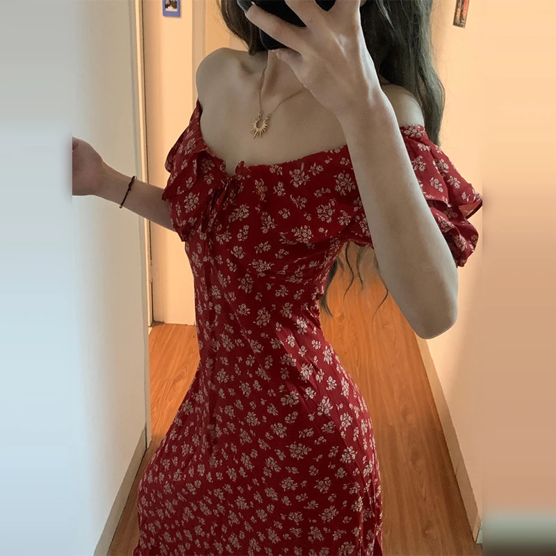 1842红色碎花短袖连衣裙女夏季2025新款法式茶歇气质V领显瘦长裙