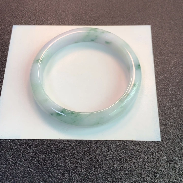 小***果翡翠未镶嵌手镯天然缅甸翡翠手镯a货