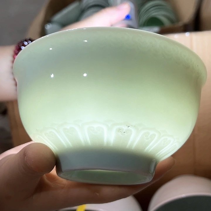 瓷片青瓷五英寸上下花纹米饭碗六个，微瑕包邮