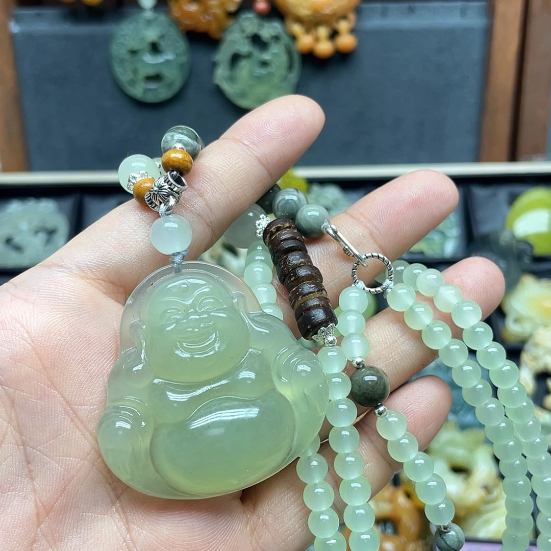 未镶嵌蛇纹石玉颈饰