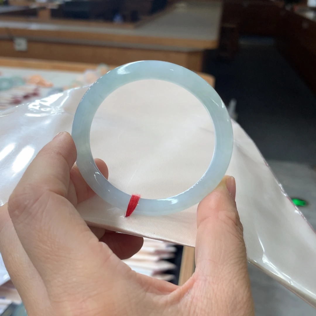 晓***静翡翠未镶嵌手镯翡翠