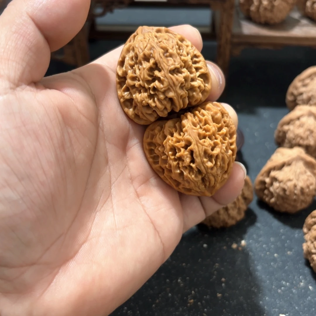 大***-文玩核桃吊坠88888888