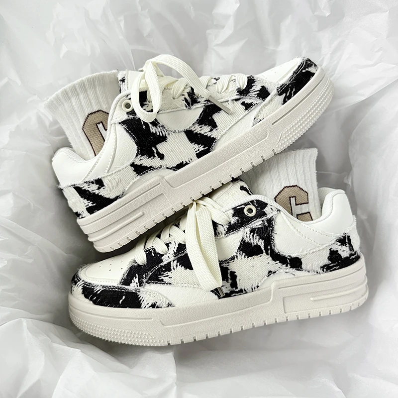 夏季透气百搭ins多巴胺板鞋原创小众休闲增高情侣帆布鞋男士鞋子