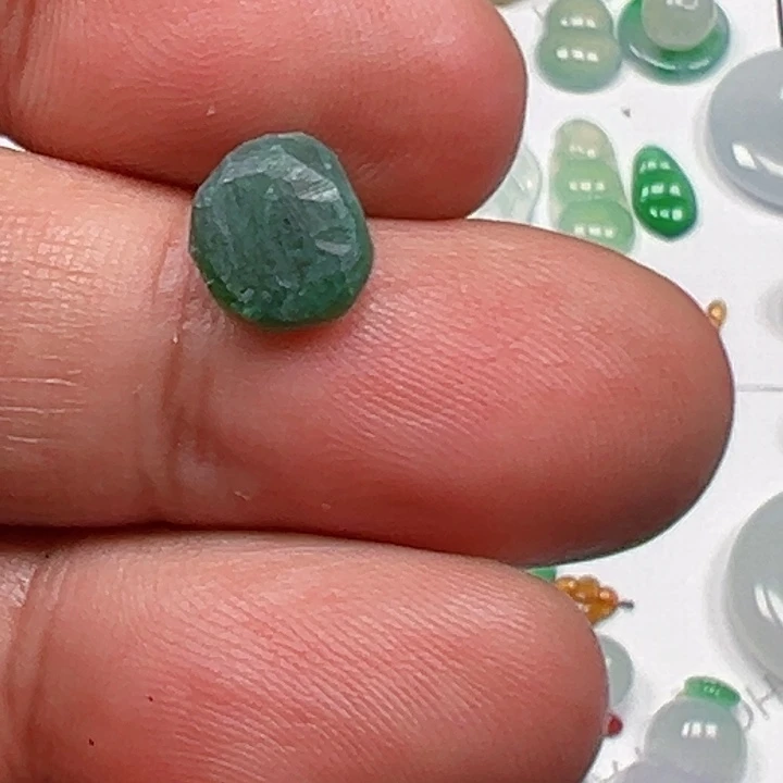 翡翠裸石天然缅甸翡翠散珠