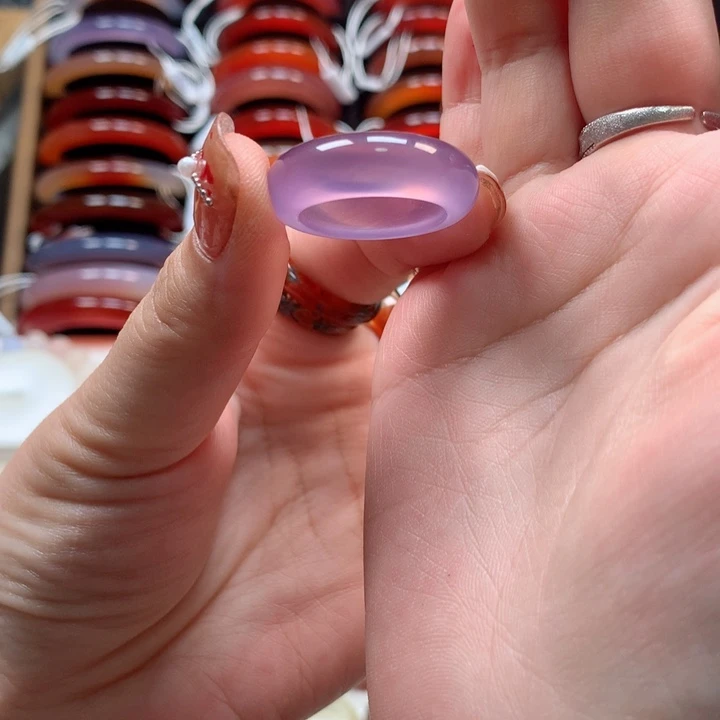 玛瑙/玉髓手串未镶嵌俩**妈