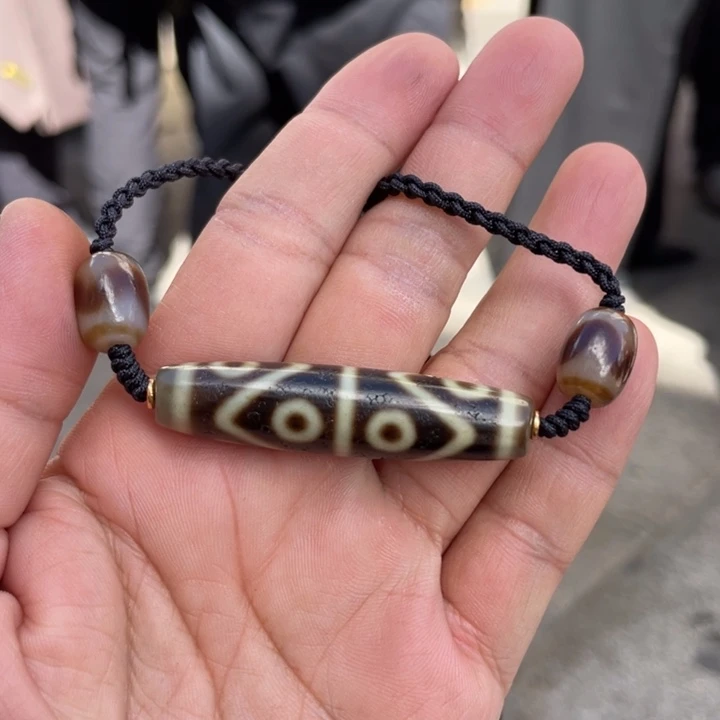 玛瑙/玉髓（覆膜）颈饰未镶嵌白